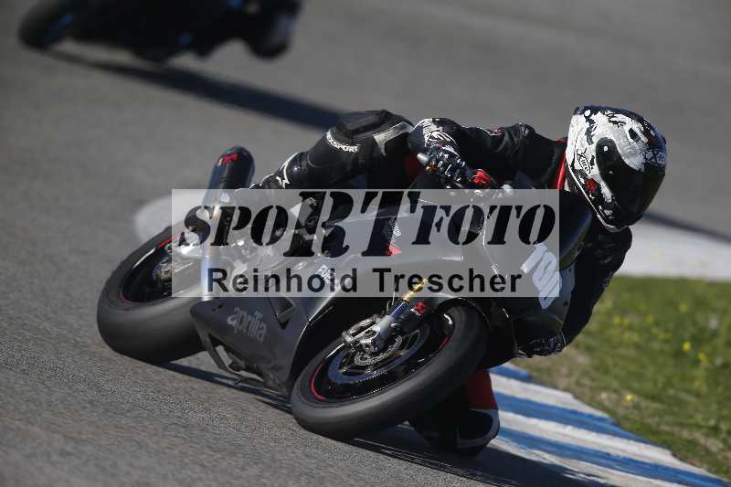 /Archiv-2024/01 26.-28.01.2024 Moto Center Thun Jerez/Gruppe gruen-green/100